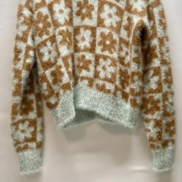 SO Fuzzy Sweater Women Med Mint + Brown Floral Crop Goods For Life Long Sleeve - Picture 3 of 13